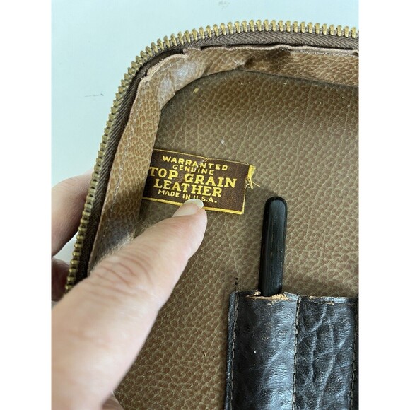 Vintage Mens Leather Travel Toiletry Kit.  8 Pieces Inc. Mirror w/Stand, Brushes - Picture 9 of 12